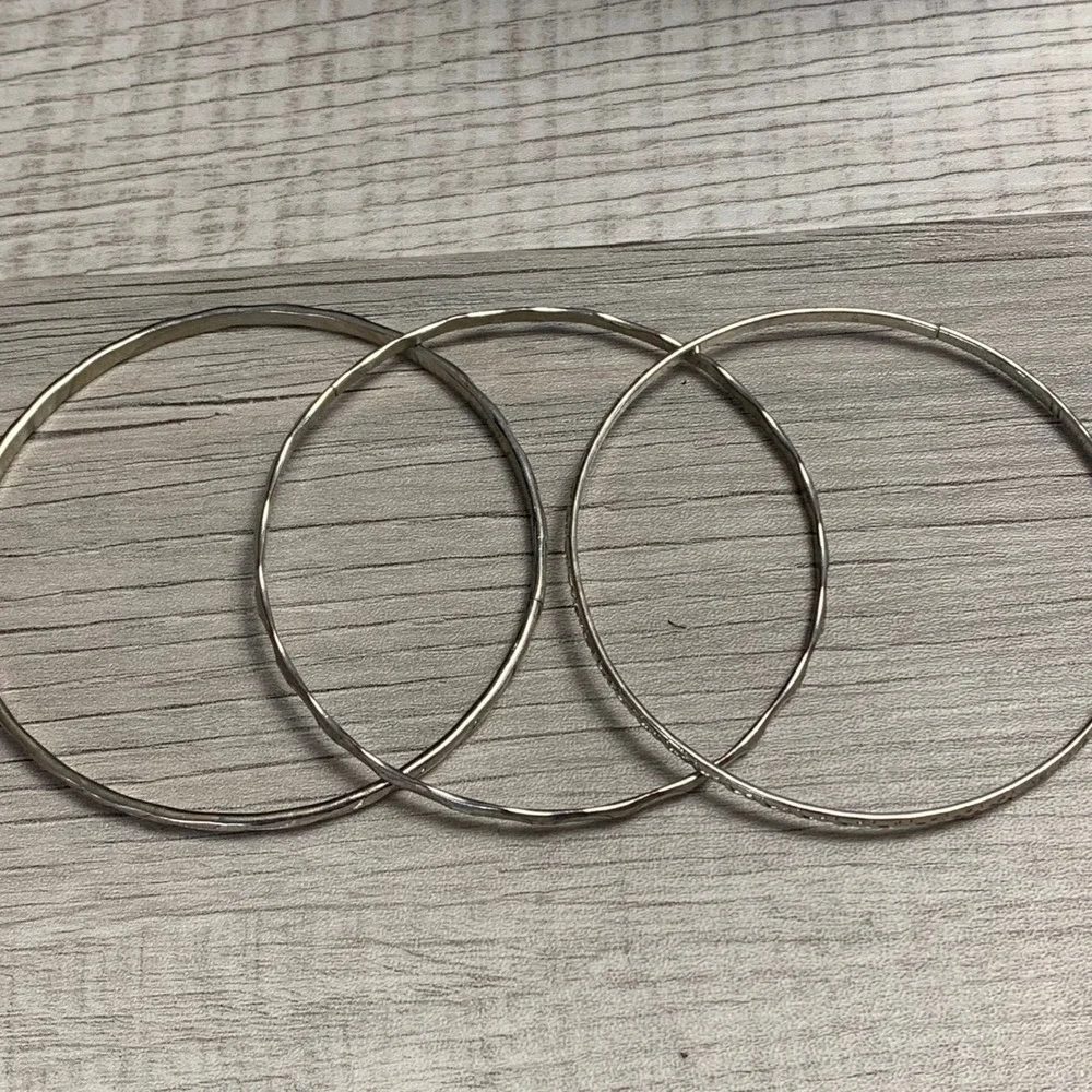 Vintage Silver Tone Textured Bangle Bracelet Set Stackable Etched Hammered 3pc